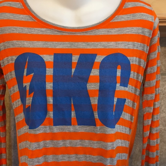 Oklahoma City Thunder hi-lo top - Picture 2 of 4